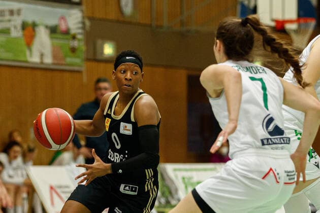 Goettingen, Deutschland 28. Januar 2021: 1.DBBL - 2020 2021 - flippo Baskets BG 74 vs. TK Hannover Stephanie Gardner (Hannover) Halle I am FKG Niedersachsen Copyright: xFotostandx xMattheyx