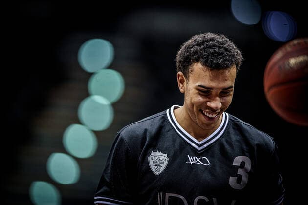Basketball Oldenburg 30.01.2021 Saison 2020 2021 easyCredit BBL: 15. Spieltag: EWE Baskets - s. Oliver Würzburg Basketball Oldenburg 30.01.2021 Saison 2020 2021 easyCredit BBL: 15. Spieltag: EWE Baskets - s. Oliver Würzburg Tyson Ward, No. 03, Würzburg nur redaktionelle Verwendung - kommerzielle Verwendung Nutzung nur nach Absprache mit dem Fotografen Oldenburg Deutschland