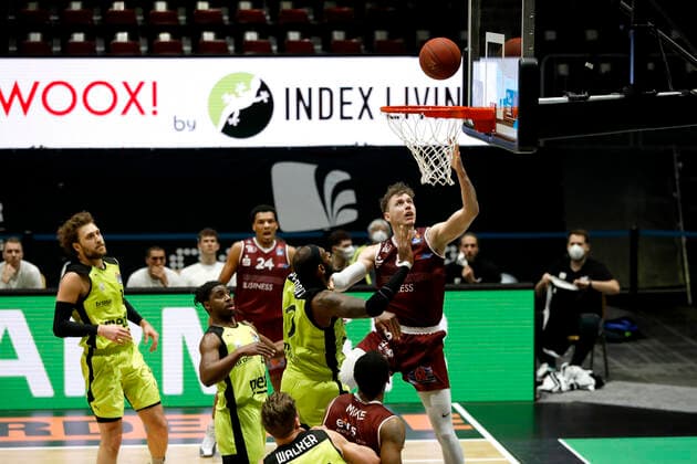 30.01.2021, easyCredit Basketball Bundesliga, BBL, Saison 2020 2021, Herren, Chemnitz Niners - Medi Bayreuth Jan Niklas Wimberg, Niners Chemnitz Chemnitz Messe Chemnitz Sachsen Germany