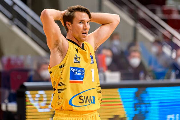 Ludwigsburg, Deutschland 30. Januar 2021: BBL- 20 21 - MHP Riesen Ludwigsburg vs. JobStairs Giessen 46ers Jordan Hulls (Ludwigsburg) unzufrieden enttäuscht enttaeuscht niedergeschlagen frustriert, Ludwigsburg MHP Arena Baden-Württemberg Deutschland