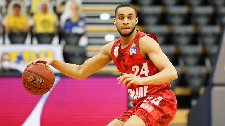 Deutschland , Oldenburg , EWE Arena (Weser-Ems-Hallen) , 30.01.2021, emspor, emonline, despor, deonline, EWE Baskets Oldenburg vs. s.Oliver Wuerzburg, easyCredit BBL, 15. Spieltag Bild: Cameron Hunt (s.Oliver Wuerzburg) Copyright: HMBxMedia JulienxBecker