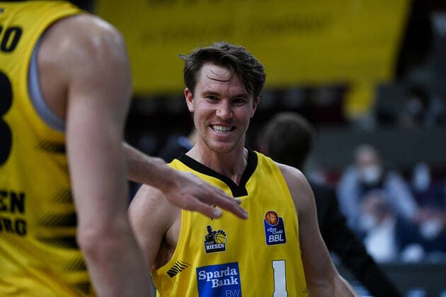 Jordan Hulls (MHP Riesen Ludwigsburg) jubelt ueber den Sieg, GER, MHP Riesen Ludwigsburg vs. JobStairs Gießen 46ers, 30.01.2021, 15. Spieltag easycredit Basketball Bundesliga, Spielzeit 2020 2021. GER, MHP Riesen Ludwigsburg vs. JobStairs Gießen 46ers, 30.01.2021, 15. Spieltag easycredit Basketball Bundesliga, Spielzeit 2020 2021 Ludwigsburg Copyright: xEibnerxPressefoto MichaelxMemmlerx EP_MMR