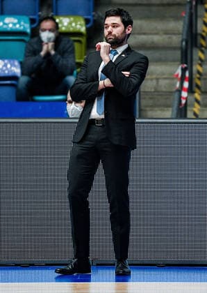 31.01.2021, xpsx, Basketball easyCredit BBL, Fraport Skyliners - Telekom Baskets Bonn v.l. Trainer Head Coach Sebastian Gleim (Fraport Sykliners) emspor Frankfurt am Main