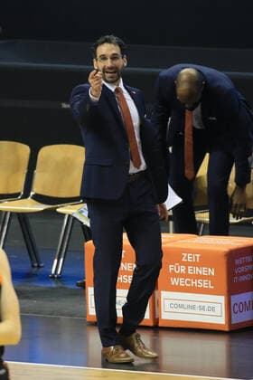 DEU, 1. BBL Alba Berlin vs. RASTA Vechta , 31.01.2021, Mercedes-Benz-Arena, Berlin, DEU, 1. BBL Alba Berlin vs. RASTA Vechta , im Bild Head Coach Thomas Paech (RASTA Vechta)