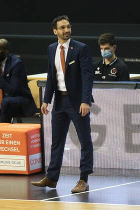 DEU, 1. BBL Alba Berlin vs. RASTA Vechta , 31.01.2021, Mercedes-Benz-Arena, Berlin, DEU, 1. BBL Alba Berlin vs. RASTA Vechta , im Bild Head Coach Thomas Paech (RASTA Vechta)