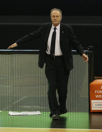 Trainer Aito Garcia Reneses unzufrieden Einzelbild Freisteller Aktion Basketball BBL Bundesliga Herren Saison 2020 2021 31.01.2021 ALBA Berlin vs. RASTA Vechta