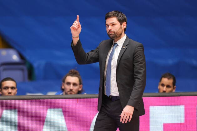 Fraport Skyliners - Telekom Baskets Bonn, easyCredit BBL Trainer Sebastian Gleim (Fraport Skyliners). Basketball-Spiel der easyCredit BBL zwischen den Fraport Skyliners und Telekom Baskets Bonn am 31. Januar 2021 in der Fraport-Arena in Frankfurt am Main., Frankfurt am Main Hessen Deutschland Fraport-Arena