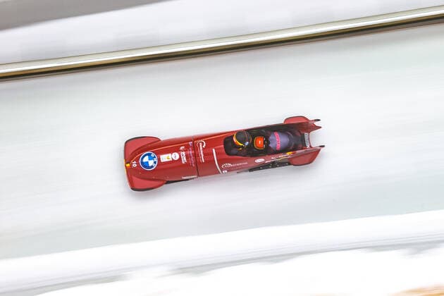 31.01.2021, Olympia Eiskanal, Innsbruck, AUT, BMW IBSF Weltcup Bob, Igls, Damen Zweierbob, 1. Lauf, im Bild An Vannieuwenhuyse und Sara Aerts (BEL) An Vannieuwenhuyse and Sara Aerts of Belgium in action during the 1st run of women doubles Bobsleigh competition of BMW IBSF World Cup at the Olympia Eiskanal in Innsbruck, Austria on 2021 01 31.