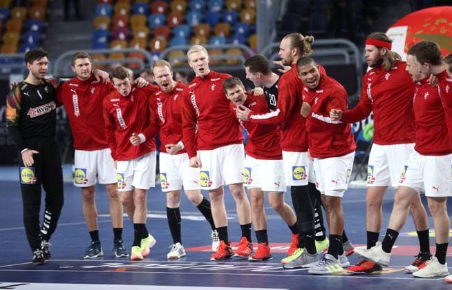 PXL_Denmark vs Sweden CAIRO, EGYPT - JANUARY 31: The Danish national team, Nationalteam is about to start the 27th IHF Men s World Championship, WM, Weltmeisterschaft final match between Denmark v Sweden - IHF Men s World Championships Handball Final 2021 at Cairo Stadium Sports Hall on January 31, 2021 in Cairo, Egypt. SlavkoxMidzor PIXSELL