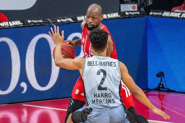 James Gist 21 (FC Bayern), Trae Bell-Haynes 2 (Crailsheim Merlins), FC Bayern Basketball vs. Crailsheim Merlins, BBL, 31.01.2021 Muenchen Bayern Deutschland