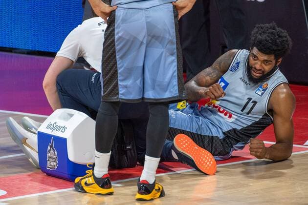 Tim Coleman 11 (Crailsheim Merlins) hat sich verletzt, FC Bayern Basketball vs. Crailsheim Merlins, BBL, 31.01.2021 Muenchen Bayern Deutschland