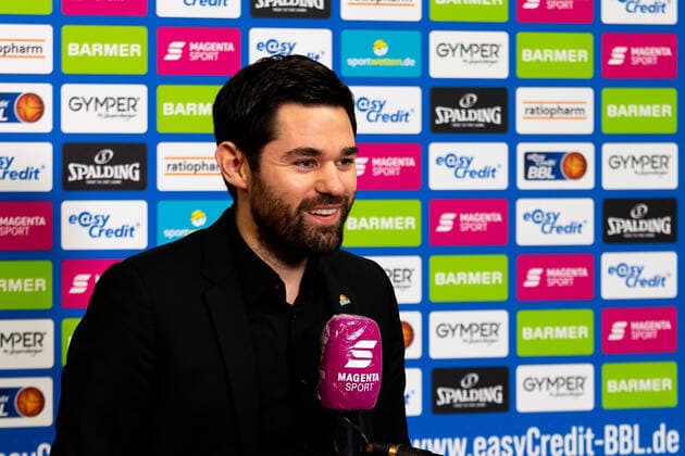 Trainer Sebastian Gleim (Fraport Skyliners) im Interview vor dem Spiel mit Magenta GER, Ratiopharm Ulm vs. Fraport Skyliners, easycredit 1.Bundesliga Basketball, 4.Spieltag, Saison 2020 21, 02.02.2021 Ratiopharm Ulm vs. Fraport Skyliners, Basketball Neu-Ulm Copyright: xEibner-Pressefoto RogerxBuerkex EP_EER