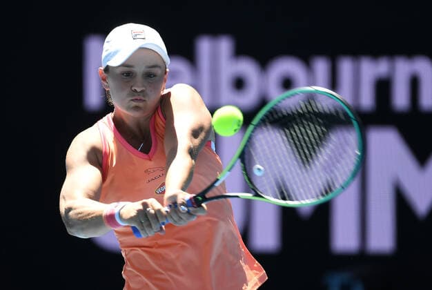 TENNIS YARRA VALLEY CLASSIC, Ashleigh Barty of Australia in action during the Round 3 Yarra Valley Classic - WTA, Tennis Damen 500 match against Marie Bouzkova of the Czech Republic at Melbourne Park in Melbourne, Wednesday, February 3, 2021. ( NO ARCHIVING, EDITORIAL USE ONLY, NO USE IN BOOKS WITHOUT CONSENT MELBOURNE VIC AUSTRALIA  Copyright: xDAVExHUNTx 20210203001517938571