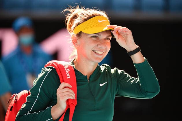 TENNIS GIPPSLAND TROPHY, Simona Halep of Romania exits the court after defeating Laura Siegemund of Germany in the Gippsland Trophy - WTA, Tennis Damen 500 womens singles match at Melbourne Park in Melbourne, Wednesday, February 3, 2021. ( NO ARCHIVING, EDITORIAL USE ONLY, NO USE IN BOOKS WITHOUT CONSENT MELBOURNE VIC AUSTRALIA  Copyright: xJAMESxROSSx 20210203001517961724