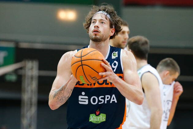 Leverkusen, Deutschland 03. Februar 2021: 2. BBL Pro A - 2020 2021 - Bayer Giants Leverkusen vs. Rostock Seawolves Sid-Marlon Theis (Rostock Seawolves) Ostermann-Arena Nordrhein Westfalen Copyright: xFotostandx xvanxderxVeldenx