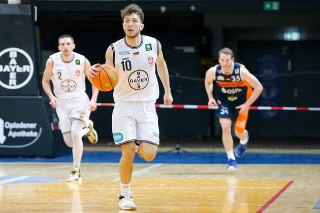 Leverkusen, Deutschland 03. Februar 2021: 2. BBL Pro A - 2020 2021 - Bayer Giants Leverkusen vs. Rostock Seawolves Haris Hujic (Bayer Giants Leverkusen) Ostermann-Arena Nordrhein Westfalen