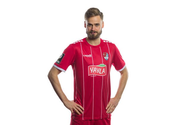 Türkgücü München Porträttermin2020 2021 Im Bild Lucas RÖSER (Roeser Roser, Tuerkguecue Türkgücü München, 9), 3.Liga, Porträttermin2020 2021. München Bezirkssportanlage Sportanlage Perlach-Nord Bayern Deutschland Copyright: Passion2Press MarkusxFischerx