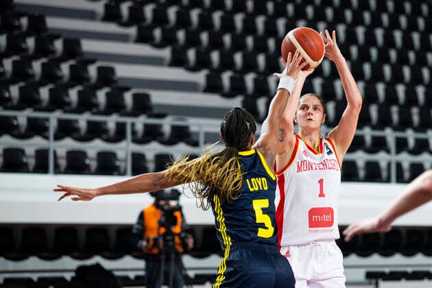 Basketball, Damen EM-Qualifikation, Schweden - Montenegro 210204 Jelena Dubljevic of Montenegro during the FIBA Women s EURO Qualifier, EM, Europameisterschaft basketball match between Montenegro and Sweden on February 4, 2021 in Podgorica. Photo: Nikola Krstic BILDBYRAN COP 307 XX0012 basket basketball fiba women s eurobasket qualifier montenegro - sweden bbeng sverige montenegro Copyright: NIKOLAxKRSTIC BB210204BB450