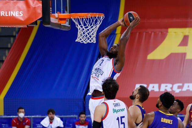 February 4, 2021, Barcelona, Spain: Chris Singleton of Anadolu Efes Istanbul in action during the Turkish Airlines EuroLeague match between FC Barcelona, Barca and Anadolu Efes Istanbul at Palau Blaugrana in Barcelona, Spain. Barcelona Spain - ZUMAd159 20210204_zia_d159_108 Copyright: xDavidxRamirezx