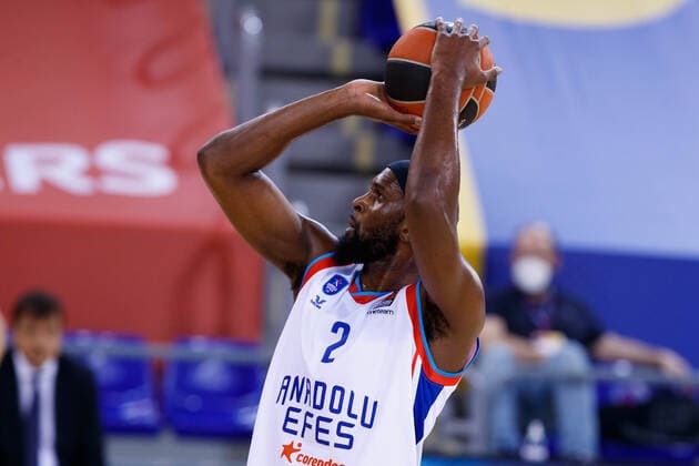 February 4, 2021, Barcelona, Spain: Chris Singleton of Anadolu Efes Istanbul during the Turkish Airlines EuroLeague match between FC Barcelona, Barca and Anadolu Efes Istanbul at Palau Blaugrana in Barcelona, Spain. Barcelona Spain - ZUMAd159 20210204_zia_d159_122 Copyright: xDavidxRamirezx