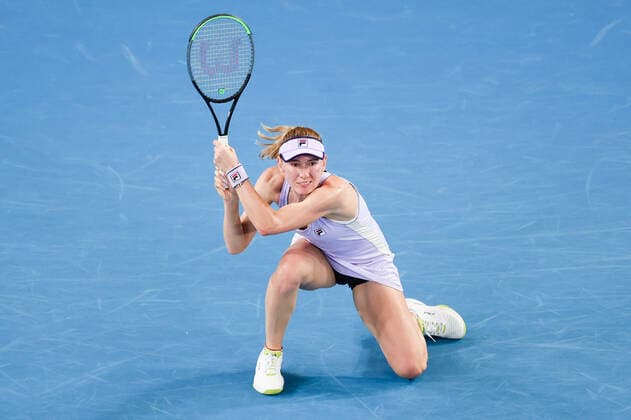 February 5, 2021: 9th seed Ekaterina ALEXANDROVA of the Russian Federation in action against 1st seed Simona HALEP of Romania in a quarter final match of the Gippsland Trophy tournament on Margaret Court Arena, in Melbourne, Australia. Cal Media. Melbourne Australia - ZUMAc04_ 20210205_zaf_c04_007 Copyright: xSydneyxLowx