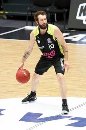 BBL easyCredit Basketball Bundesliga Saison 2020 2021 16. Spieltag am Freitag, 05. Februar 2021 in der edel-optics.de Arena in Hamburg: Hamburg Towers - Medi Bayreuth Bastian Doreth ( Bayreuth ) Hamburg Towers - Medi Bayreuth