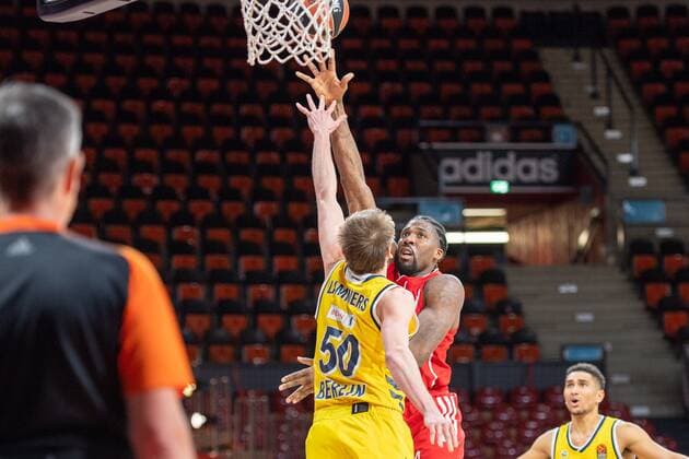 Ben Lammers 50 (Alba Berlin), Jalen Reynolds 8 (FC Bayern), FC Bayern Basketball vs. Alba Berlin, EuroLeague, 05.02.2021 Muenchen Bayern Deutschland