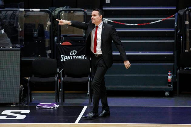 BBL easyCredit Basketball Bundesliga Saison 2020 2021 16. Spieltag am Freitag, 05. Februar 2021 in der edel-optics.de Arena in Hamburg: Hamburg Towers - Medi Bayreuth Headcoach Raoul Korner ( Bayreuth ) Hamburg Towers - Medi Bayreuth