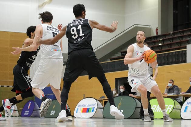 ProB Basketball Liga ART Giants Duesseldorf gegen WWU Baskets Muenster, 06.02.2021 Spielszene ProB Basketball Liga ART Giants Duesseldorf gegen WWU Baskets Muenster, 06.02.2021 Copyright: xBEAUTIFULxSPORTS KennyxBeelex