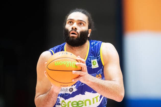 BARMER 2. Basketball Bundesliga ProA Saison 2020 2021 Spieltag 20 am 06.02.2021 Science City Jena vs Phoenix Hagen Javon Baumann (Hagen), Portrait Sparkassen Arena Jena