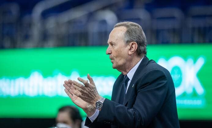 Basketball Berlin 07.02.2021 Saison 2020 2021 BBL 1. Bundesliga easyCredit-BBL Alba Berlin - NINERS Chemnitz Aito Garcia Reneses (Alba Berlin, Trainer)