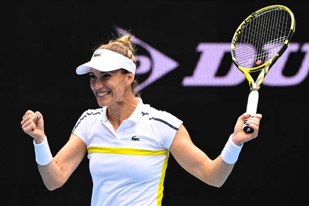 Sport Bilder des Tages TENNIS AUSTRALIAN OPEN, Bernarda Pera of the United States of America celebrates after winning her first Round Women s singles match against Angelique Kerber of Germany on Day 1 of the Australian Open at Melbourne Park in Melbourne, Monday, February 8, 2021. ( NO ARCHIVING, EDITORIAL USE ONLY, NO USE IN BOOKS WITHOUT CONSENT MELBOURNE VIC AUSTRALIA  Copyright: xDEANxLEWINSx 20210208001519113026