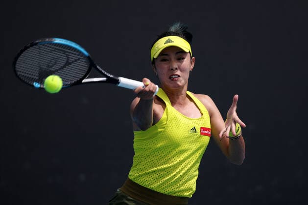 (210208) -- MELBOURNE, Feb. 8, 2021 -- Wang Qiang returns a shot during the women s singles first round match between Wang Qiang of China and Sara Errani of Italy at the Australian Open in Melbourne Park, Melbourne, Australia on Feb. 8, 2021. Bai Xuefei) (SP)AUSTRALIA-MELBOURNE-TENIS-AUSTRALIAN OPEN BaixXuefeihujingchen 