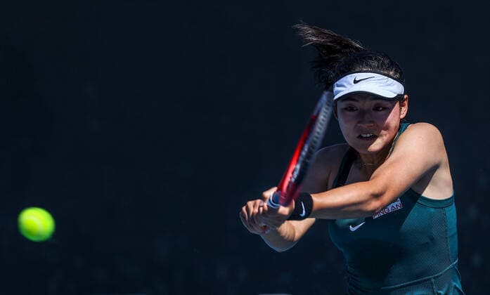 (210209) -- MELBOURNE, Feb. 9, 2021 -- Wang Yafan of China returns a shot during the women s singles first round match between Donna Vekic of Croatia and Wang Yafan of China at the Australian Open in Melbourne Park, Melbourne, Australia on Feb. 9, 2021. Bai Xuefei) (SP)AUSTRALIA-MELBOURNE-TENNIS-AUSTRALIAN OPEN-DAY 2 BaixXuefeihujingchen 