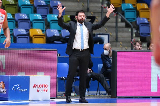Basketball Bundesliga,Fraport Skyliners - Brose Bamberg,2021.02.09,GER, im Gleim Sebastian,(HC Fraport Skyliners), ,Eibner-Pressefoto Uli Scherbaum Fraport Skyliners - Brose Bamberg Frankfurt Copyright: xEibner-Pressefoto UlrichxScherbaumx EP_usm
