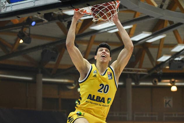 Simone Fontecchio (ALBA Berlin) am Korb, GER, HAKRO Merlins Crailsheim vs. Alba Berlin, 09.02.2021, 17. Spieltag easycredit Basketball Bundesliga, Spielzeit 2020 2021. GER, HAKRO Merlins Crailsheim vs. Alba Berlin, 09.02.2021, 17. Spieltag easycredit Basketball Bundesliga, Spielzeit 2020 2021. Crailsheim Copyright: xEibnerxPressefoto MichaelxMemmlerx EP_MMR