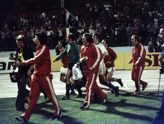 20.06.76 CSSR - Deutschland Jugoslawien, Belgrad, 20.06.1976, Fussball, UEFA EM 1976 in Jugoslawien, Finale, CSSR - DFB Deutschland (5:3 i.E.): CSSR Spieler feiern den Sieg.