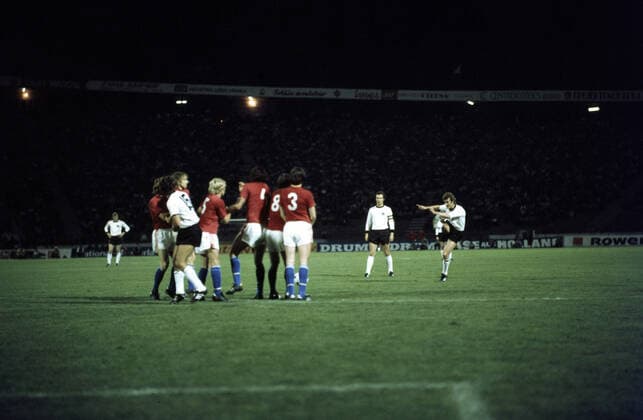 20.06.76 CSSR - Deutschland Jugoslawien, Belgrad, 20.06.1976, Fussball, UEFA EM 1976 in Jugoslawien, Finale, CSSR - DFB Deutschland (5:3 i.E.): Rainer Bonhof (Deutschland).