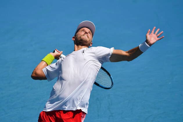 TENNIS AUSTRALIAN OPEN, James Duckworth of Australia in action during his second Round Men s singles match against Felix Auger Aliassime of Canada on Day 3 of the Australian Open at Melbourne Park in Melbourne, Wednesday, February 10, 2021. ( NO ARCHIVING, EDITORIAL USE ONLY, NO USE IN BOOKS WITHOUT CONSENT MELBOURNE VIC AUSTRALIA  Copyright: xJAMESxROSSx 20210210001519527471