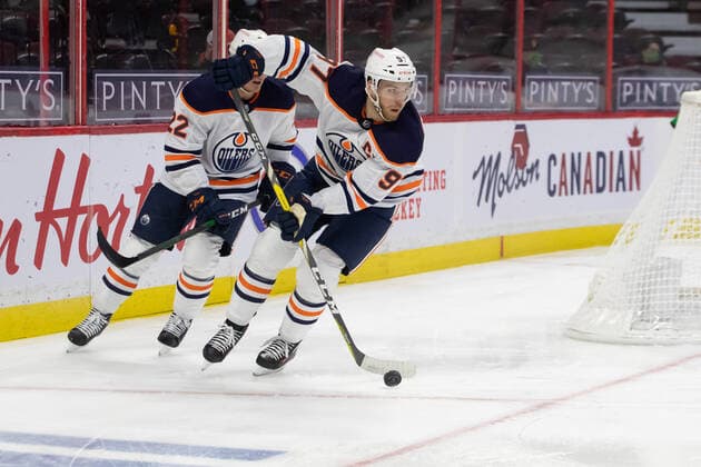 February 09, 2021: Edmonton Oilers Connor McDavid (97) controls the puck with Tyson Barrie (22) following during the NHL, Eishockey Herren, USA game between the Edmonton Oilers and the Ottawa Senators at Canadian Tire Centre in Ottawa, Canada. CSM Ottawa Canada - ZUMAc04_ 20210209_zaf_c04_064 Copyright: xDanielxLeax