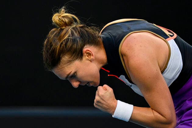 TENNIS AUSTRALIAN OPEN, Simona Halep of Romania reacts during her second Round Women s singles match against Ajla Tomljanovic of Australia on Day 3 of the Australian Open at Melbourne Park in Melbourne, Wednesday, February 10, 2021. ( NO ARCHIVING, EDITORIAL USE ONLY, NO USE IN BOOKS WITHOUT CONSENT MELBOURNE VIC AUSTRALIA  Copyright: xDEANxLEWINSx 20210210001519592695