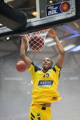 Louis Olinde (ALBA Berlin) vor dem Spiel, GER, HAKRO Merlins Crailsheim vs. Alba Berlin, 07.02.2021, 17. Spieltag easycredit Basketball Bundesliga, Spielzeit 2020 2021. GER, HAKRO Merlins Crailsheim vs. Alba Berlin, 07.02.2021, 17. Spieltag easycredit Basketball Bundesliga, Spielzeit 2020 2021. Crailsheim Copyright: xEibnerxPressefoto MichaelxMemmlerx EP_MMR