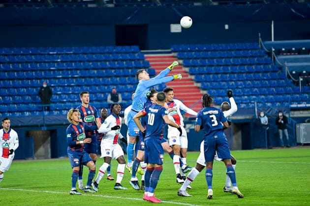 Fußball, Coupe de France, SM Caen - Paris St. Germain Sullivan Pean (Caen) FOOTBALL : SM Caen vs PSG - 1 32 de Finale - Coupe de France - 10 02 2021 JBAutissier Panoramic 