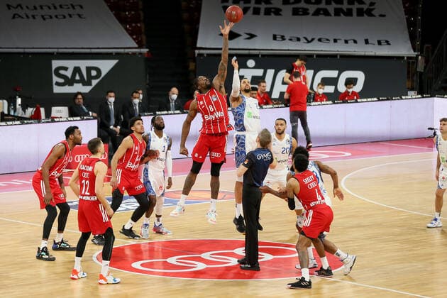 Tip Off des Spieles des 18.Spieltags in der Beko BBL Bundesliga am 12.02.2021. GER, Basketballl, Beko BBL Bundesliga, FC Bayern Basketball gegen Fraport Skyliners, 12.02.2021 Muenchen Copyright: xMarcelxEngelbrechtx Eibner-Pressefotox EP_met