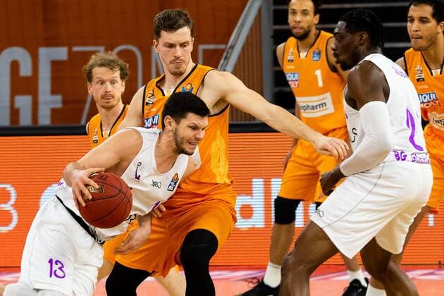 Rihards Lomazs (BG Goettingen 13) GER, Ratiopharm Ulm vs. BG Goettingen, easycredit 1.Bundesliga Basketball,18.Spieltag, Saison 2020 21, 12.02.2021 Ratiopharm Ulm vs. BG Goettingen, 1.Basketball Bundesliga Neu-Ulm Copyright: xEibner-Pressefoto RogerxBuerkex EP_EER