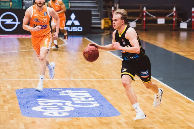 easyCredit-BBL: 18. Spieltag - RASTA Vechta vs. MHP RIESEN Ludwigsburg, 12.02.2021 Lukas Herzog (MHP RIESEN Ludwigsburg, 11); easyCredit-BBL: 18. Spieltag - RASTA Vechta vs. MHP RIESEN Ludwigsburg am 12.02.2021 in Vechta (RASTA Dome), Germany, Copyright: xBEAUTIFULxSPORTS Neddermannx