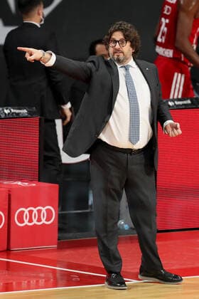 Trainer Andrea Trinchieri (FCBB) waehrend dem 18.Spieltag in der Beko BBL Bundesliga am 12.02.2021. GER, Basketballl, Beko BBL Bundesliga, FC Bayern Basketball gegen Fraport Skyliners, 12.02.2021 Muenchen Copyright: xMarcelxEngelbrechtx Eibner-Pressefotox EP_met
