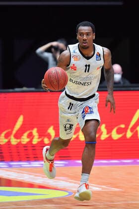 Chemnitz, Deutschland 12. Februar 2021: BBL - 2020 2021 - Niners Chemnitz vs. Brose Bamberg Isiaha Mike (Chemnitz), Copyright: xFotostandx xDostmannx