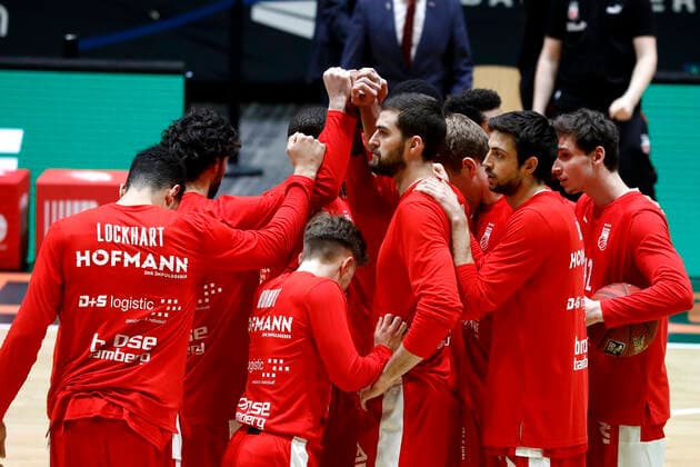 12.02.2021, easyCredit Basketball Bundesliga, BBL, Saison 2020 2021, Herren, Chemnitz Niners - Brose Bamberg Team aus Bamberg Chemnitz Messe Chemnitz Sachsen Germany