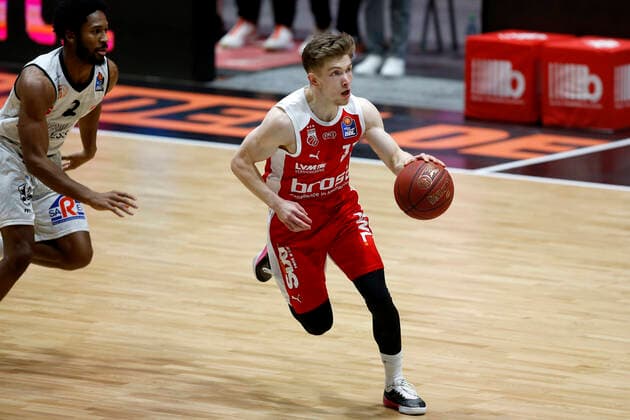 12.02.2021, easyCredit Basketball Bundesliga, BBL, Saison 2020 2021, Herren, Chemnitz Niners - Brose Bamberg Bennet Hundt, Brose Bamberg Chemnitz Messe Chemnitz Sachsen Germany
